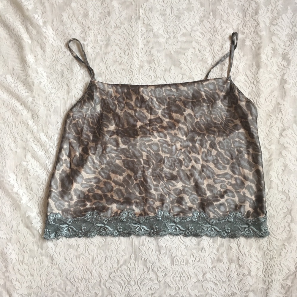 Victoria’s Secret leopard/lace satiny crop…